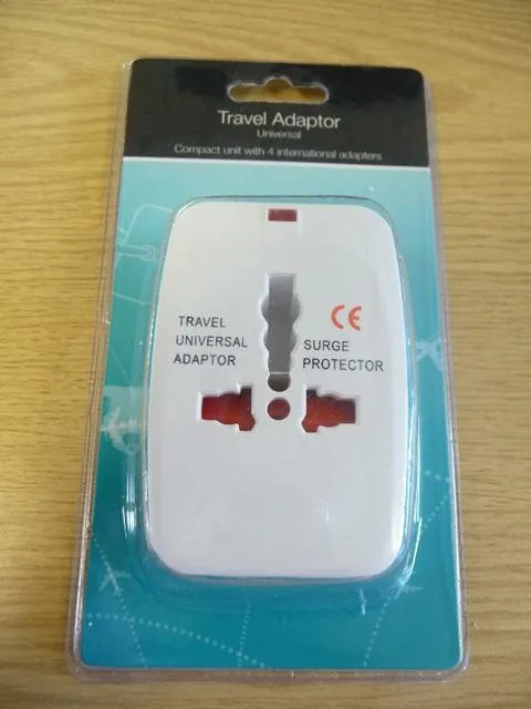 Adattatore di viaggio & #13; & #13; «Travel Adaptor» — foto 2 dell'alert A12/1353/12
