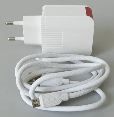 Caricabatterie USB «TRAVEL CHARGER 3USB Premium» — foto 4 dell'alert A11/00065/21