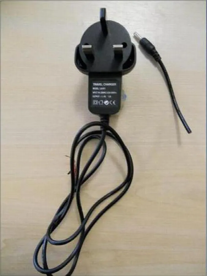 Caricabatterie di rete 
 & #13; «Travel Charger» — foto 1 dell'alert A12/1319/12