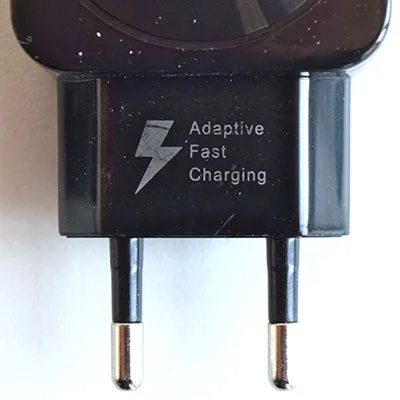 Caricabatterie USB «TRAVEL CHARGER, POWER ADAPTER, USB töltő» — foto 4 dell'alert A11/00150/24