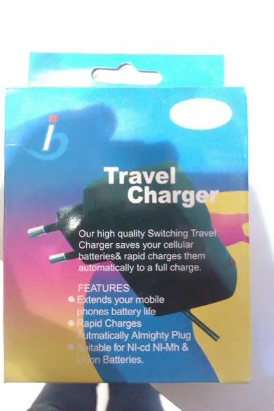 Caricabatterie per telefono cellulare «Travel Charger» — foto 2 dell'alert A12/0816/15