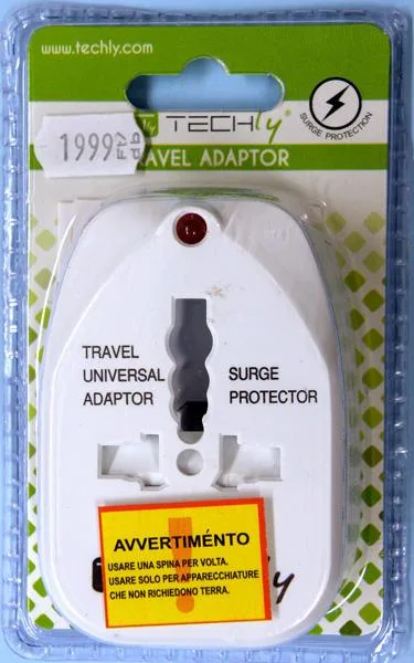 Adattatore da viaggio «TRAVEL UNIVERSAL ADAPTOR» — foto 1 dell'alert A12/1503/19