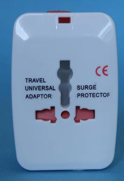 Adattatore della spina di viaggio «TRAVEL UNIVERSAL ADAPTOR» — foto 2 dell'alert A12/0282/18