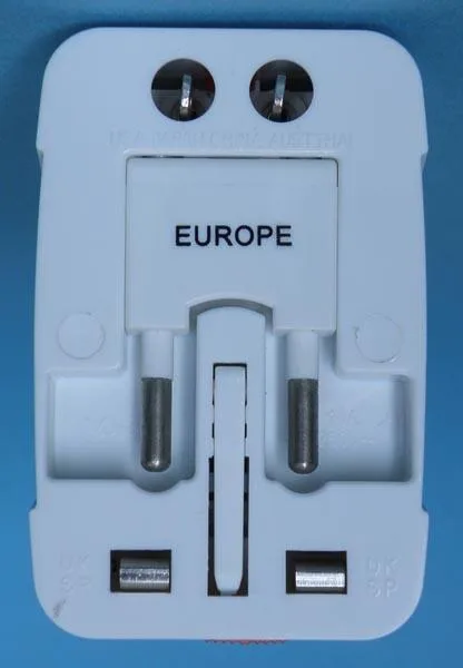 Adattatore della spina di viaggio «TRAVEL UNIVERSAL ADAPTOR» — foto 3 dell'alert A12/0282/18