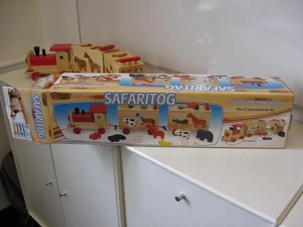 Treno di legno con animali – "Safaritog" (Buddy Wood)