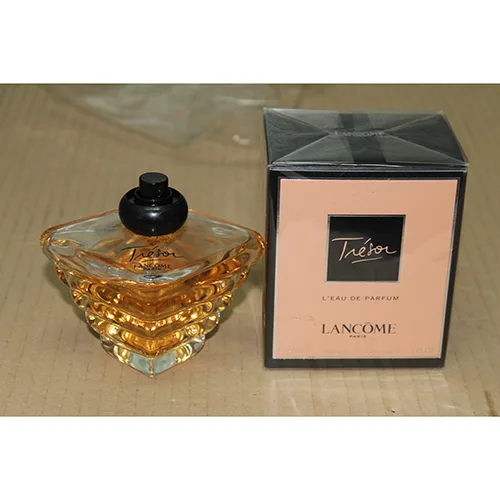 Eau de toilette «Trésor» (Lancome)