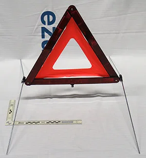 Triangolo di avvertimento — foto 3 dell'alert A12/00682/21