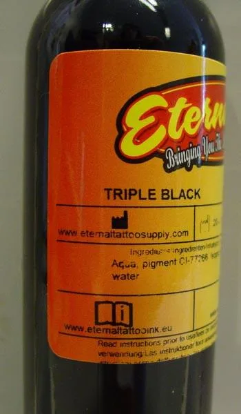 Inchiostro del tatuaggio «Triple black» — foto 2 dell'alert A12/0656/17
