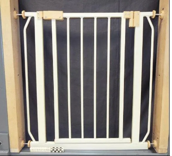 Cancello di sicurezza per bambini «Türschutzgitter Kunststoff (Safety gate, plastic)» — foto 2 dell'alert A12/1639/16