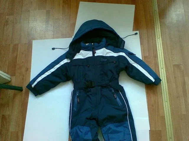 Tuta per bambini &amp; #13; &amp; #13; (T.M.Y.)