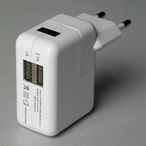 Caricabatterie USB «Two-port USB charger» — foto 1 dell'alert SR/02593/26