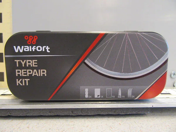 Kit di riparazione pneumatici «Tyre Repair Kit» — foto 1 dell'alert A11/00038/22