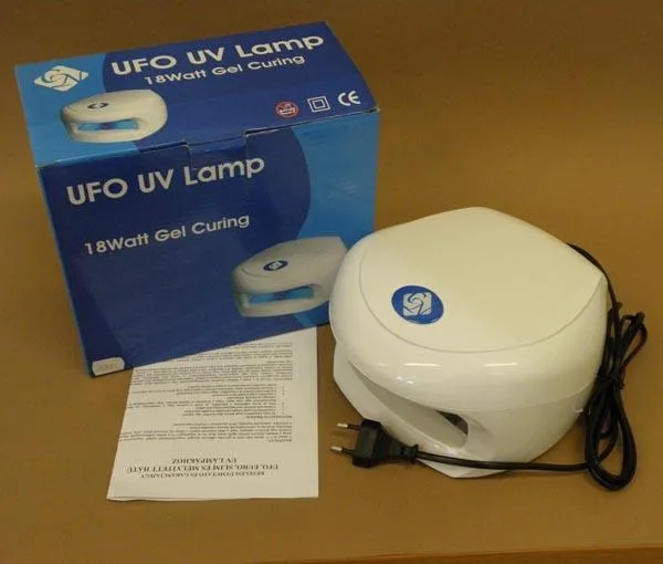 Lampada UV per unghie «UFO UV Lamp / 18 Watt Gel Curing» — foto 2 dell'alert A11/0012/15
