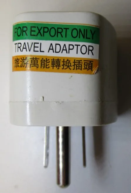 Adattatore di viaggio «UK/AU/EU to US AC Power Plug Adaptor» — foto 2 dell'alert A12/00041/21