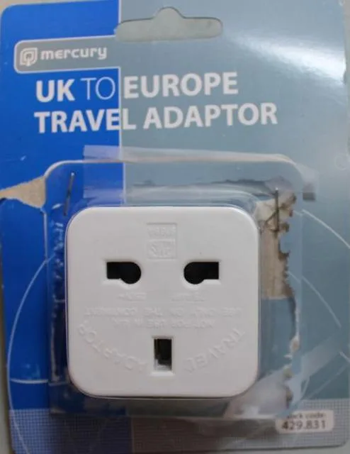 Adattatore della spina di viaggio «UK to Europe Travel Adaptor» — foto 2 dell'alert A12/1648/14