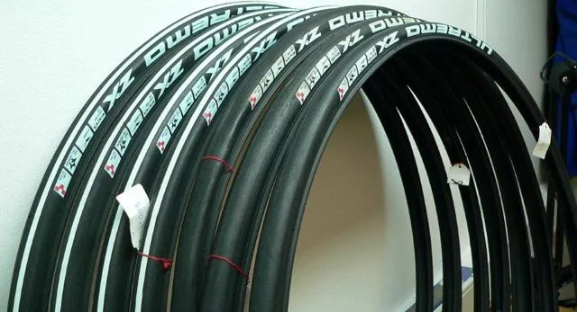 Pneumatici per biciclette «Ultremo ZX» (Schwalbe)