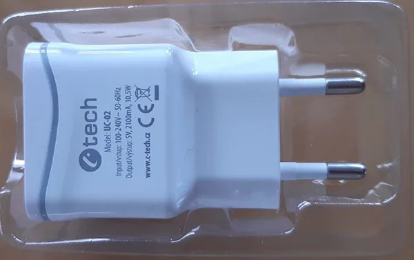 Caricatore di rete USB «Universal 2-ports USB Charger» — foto 1 dell'alert A12/01459/21