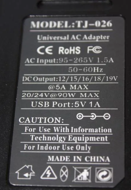Alimentazione elettrica «Universal AC Adapter» — foto 2 dell'alert A12/0078/14