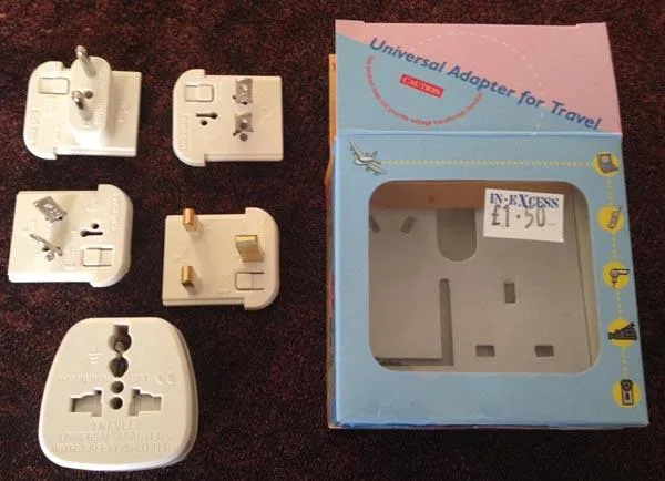Adattatore della spina di viaggio «Universal Adapter for Travel» (WONPRO)