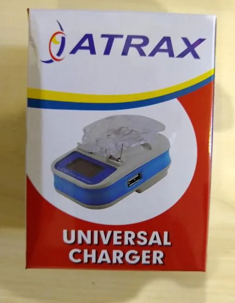 Caricabatterie universale «Universal Charger» — foto 1 dell'alert A12/1685/19