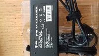 Alimentazione del computer portatile «Universal notebook AC adapter» — foto 2 dell'alert A12/00175/20