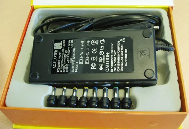 Adattatore di rete &amp; #13; &amp; #13; «Universal Notebook AC and Car Adaptor» — foto 2 dell'alert A12/1609/12