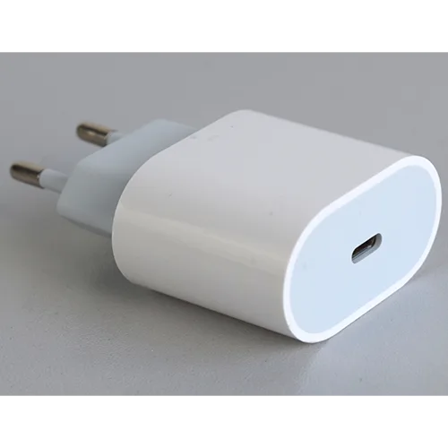 Caricabatterie USB «UNIVERSAL PD TRAVEL CHARGER» — foto 2 dell'alert SR/02585/26