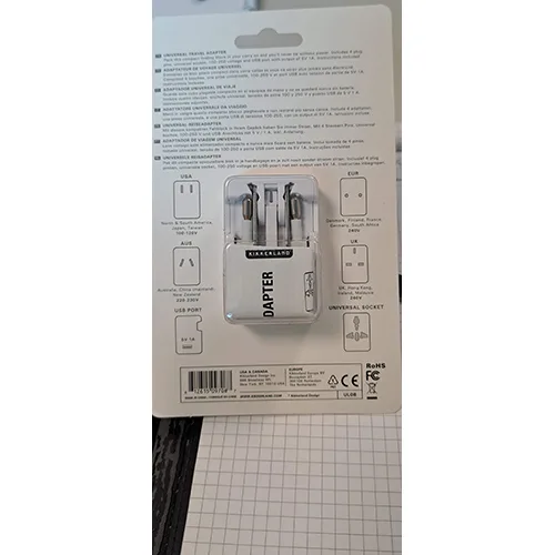 Adattatore da viaggio «UNIVERSAL TRAVEL ADAPTER» — foto 2 dell'alert SR/01652/25