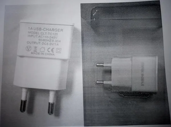 Caricabatterie USB «Universal USB Travel Charger» — foto 2 dell'alert A12/1557/17