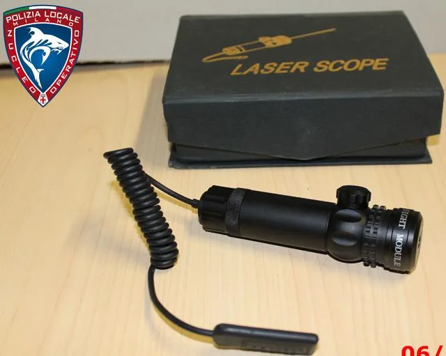 Vista laser & #13; & #13; «Unknown» — foto 4 dell'alert A12/0043/13