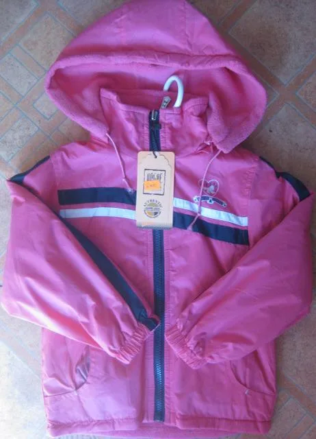 Cappotto delle ragazze «Unknown» (A Classic Fashion)