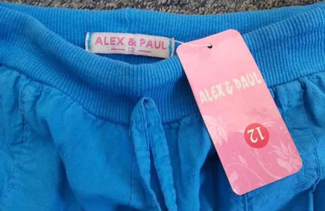 Pantaloncini per bambini «Unknown» — foto 2 dell'alert A12/1722/14