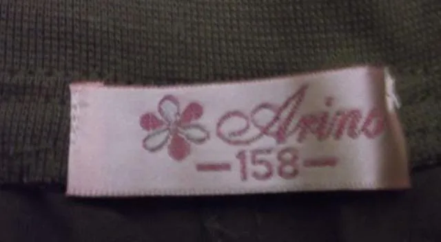 Pantaloncini per ragazze «Unknown» — foto 2 dell'alert A12/1590/14