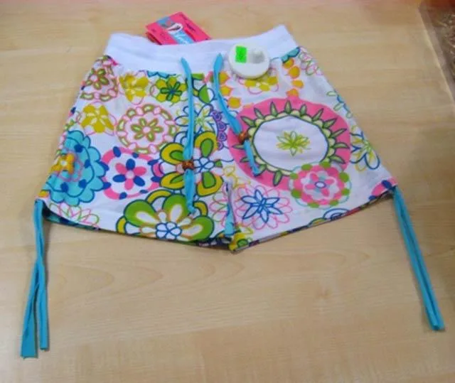 Pantaloncini per ragazze «Unknown» — foto 3 dell'alert A12/1829/14