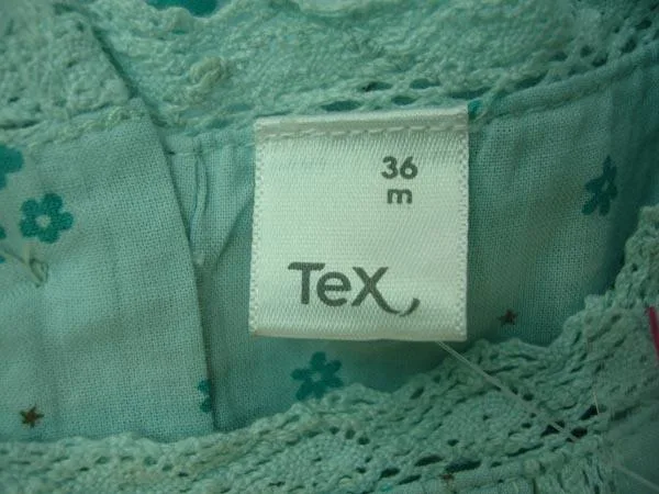 Abito da ragazza «Unknown» — foto 2 dell'alert A12/0796/15