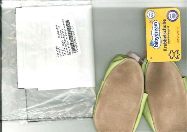 Scarpe per bambini «Unknown» — foto 3 dell'alert A12/0869/13