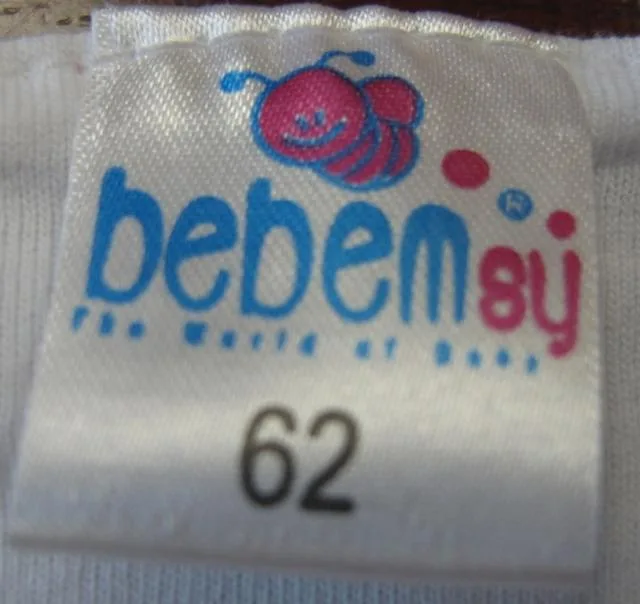 Vestito dei bambini «Unknown» — foto 2 dell'alert A12/1131/13