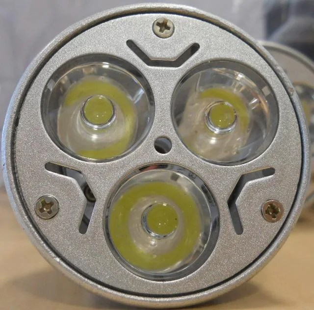 Lampadina E27 LED «Unknown» — foto 1 dell'alert A12/1891/13