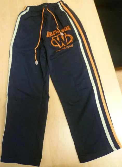 Pantaloni tuta per bambini &amp; #13; &amp; #13; «Unknown» — foto 3 dell'alert A12/0527/13