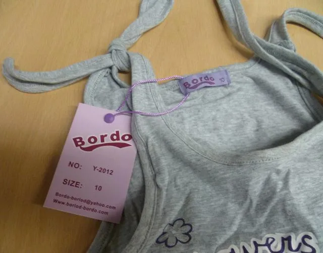 Abbigliamento per bambini &amp; #13; &amp; #13; «Unknown» (Bordo)