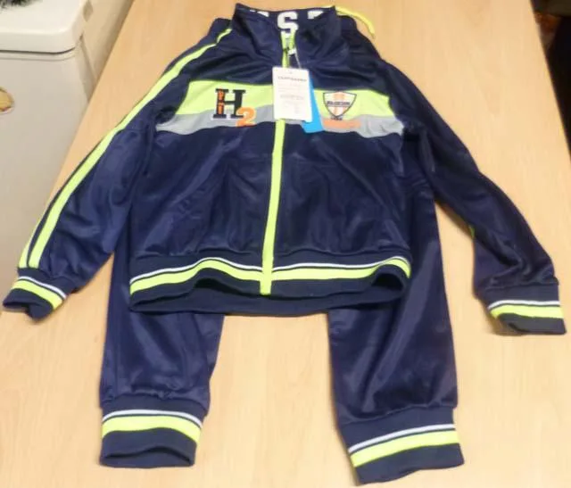 Set di abbigliamento per bambini «Unknown» — foto 2 dell'alert A12/2108/14