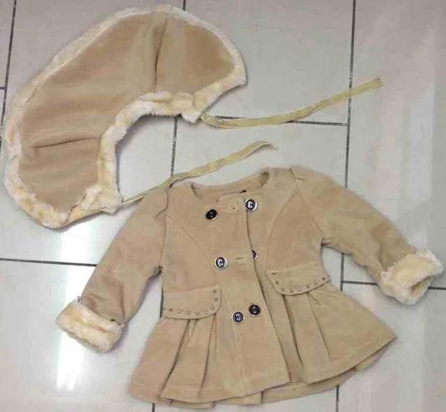 Cappotto delle ragazze «Unknown» — foto 3 dell'alert A12/0215/14