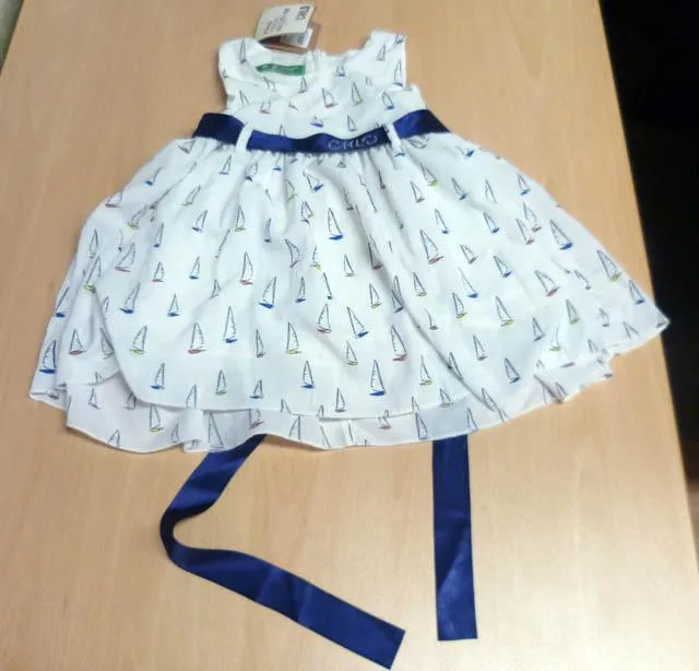 Abito per bambini «Unknown» — foto 2 dell'alert A12/1618/14