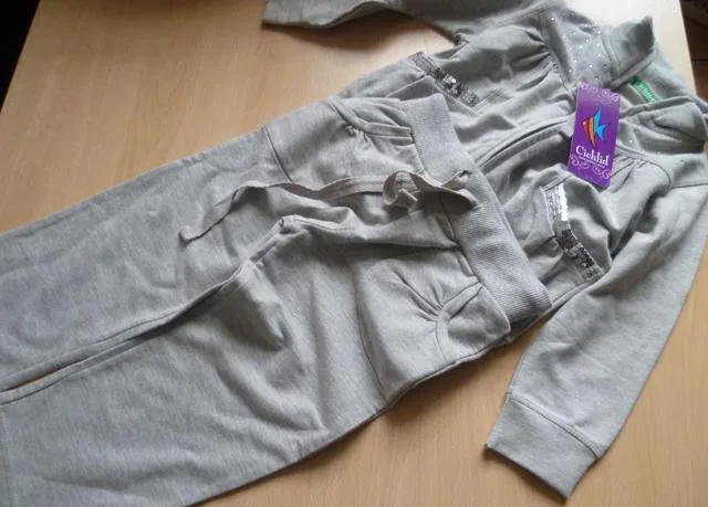 Set di abbigliamento per ragazze &amp; #13; &amp; #13; «Unknown» (Cichlid)