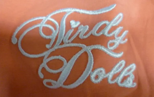 T-shirt da donna «Unknown» — foto 2 dell'alert A12/1229/14