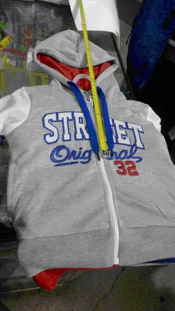 Abbigliamento sportivo per bambini «Unknown» — foto 2 dell'alert A12/1066/14