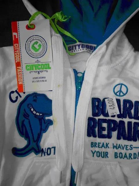 Abbigliamento sportivo per bambini «Unknown» — foto 2 dell'alert A12/1074/14