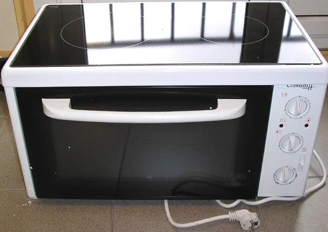 Mini forno elettrico «Unknown» — foto 1 dell'alert A12/0409/14