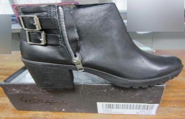 Scarpe da ginnastica «Unknown» — foto 5 dell'alert A12/1230/15