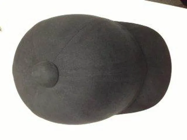 Casco equestre «Unknown» — foto 1 dell'alert A12/1622/13